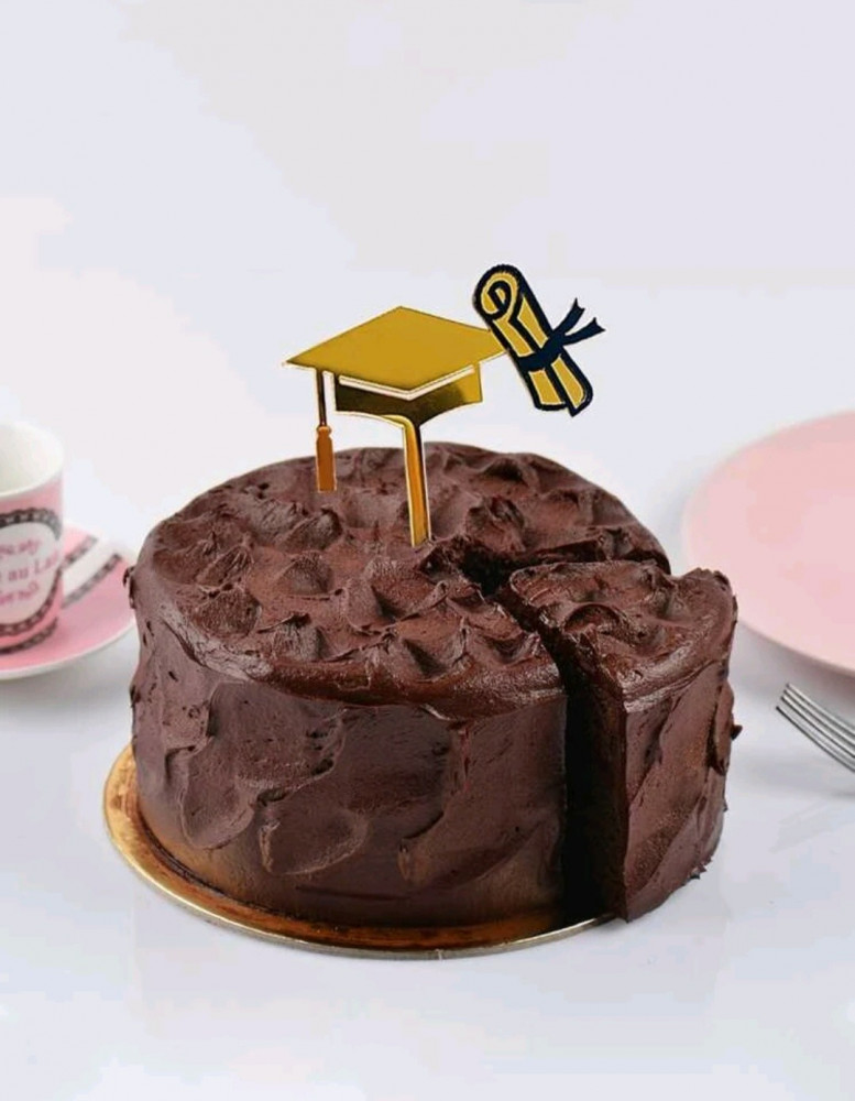 تغريسة كيك - تخرج - قبعة وشهادة