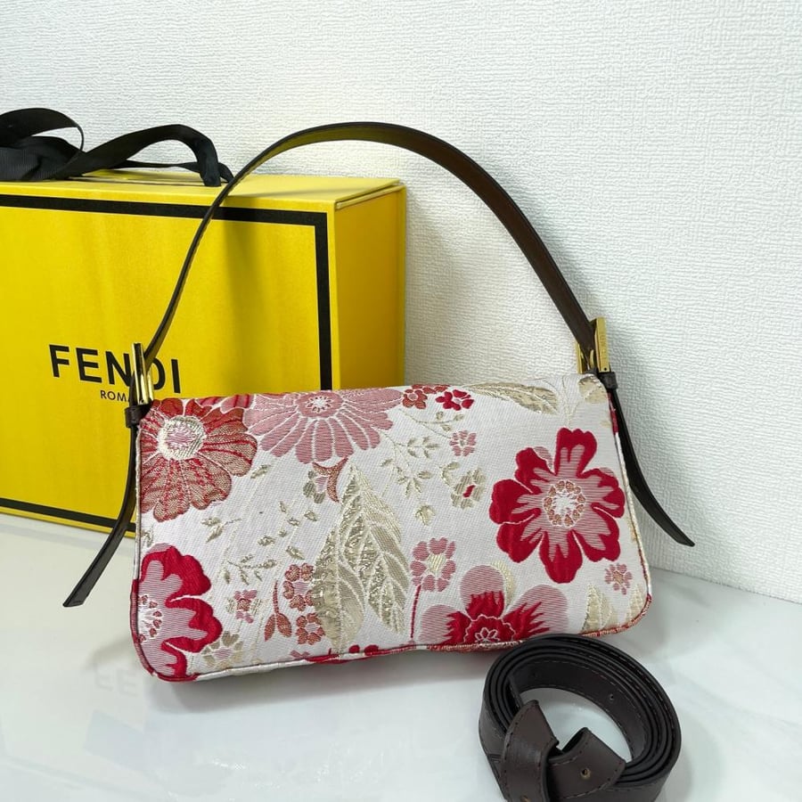 FENDI- Fintage