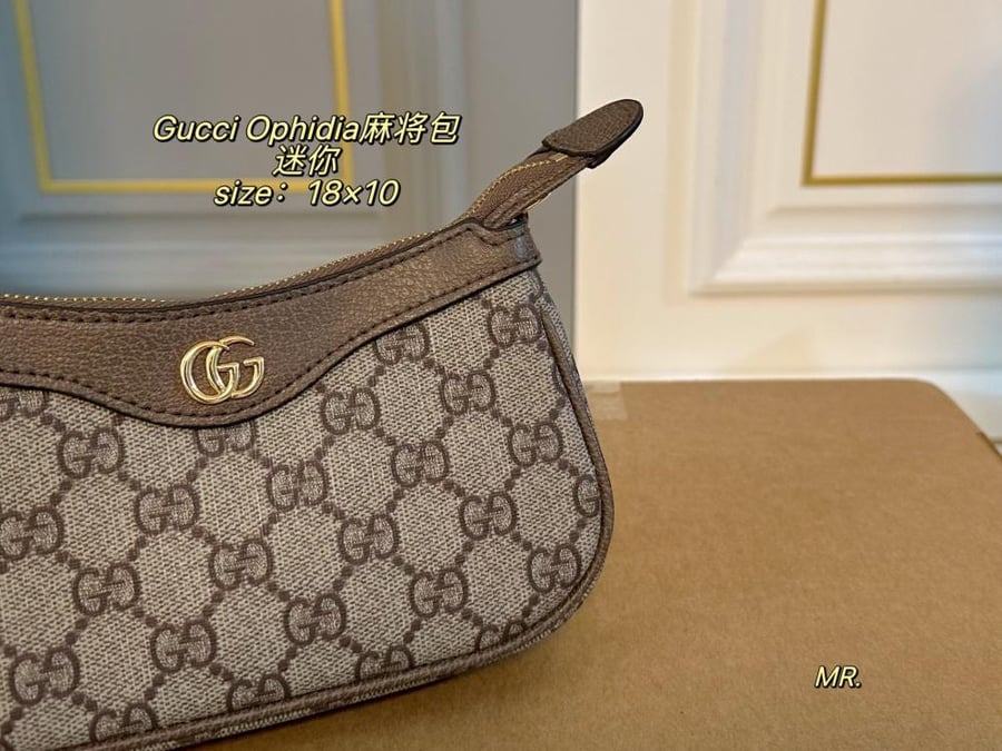 Gucci size 18