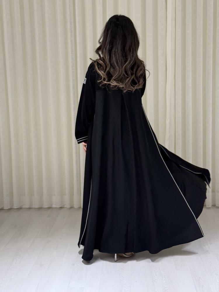 عباية | رنا
