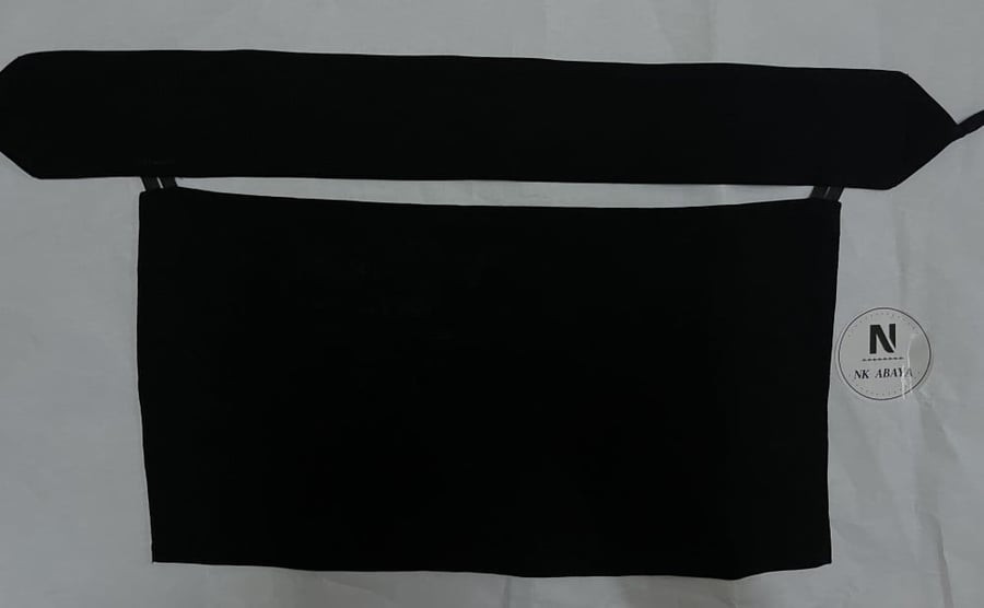 نقاب. مطاطين