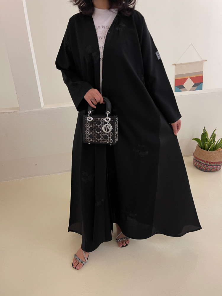 عباية | سارة