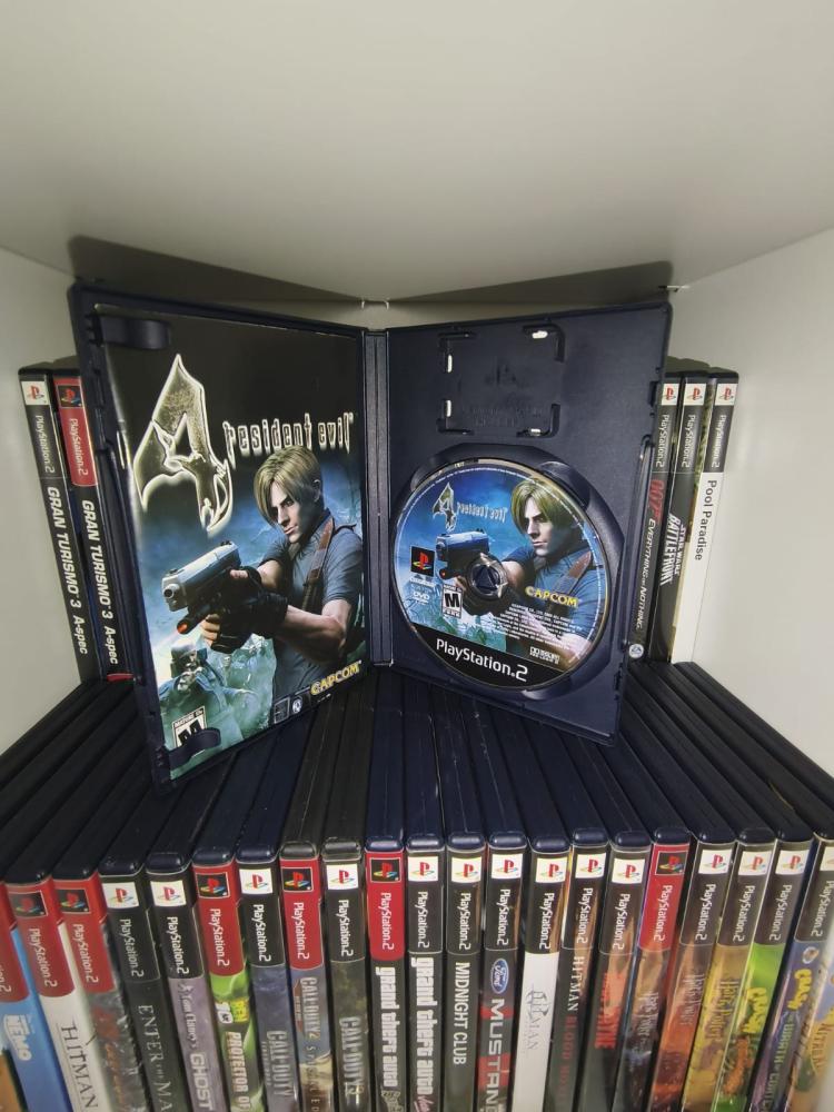 Ps2 - Resident evil 4 (امريكي-كامل)