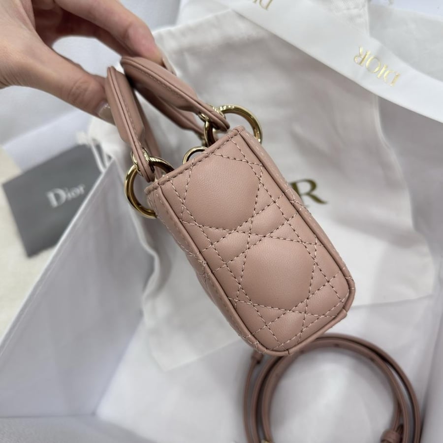 شنطة Dior