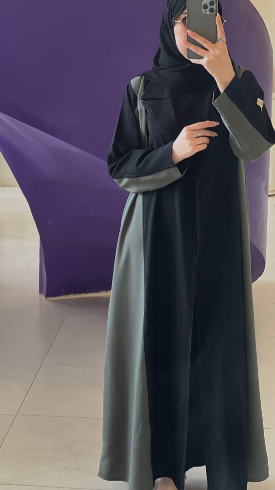 قماش باربي مع فيراري بياقه نص كلوش