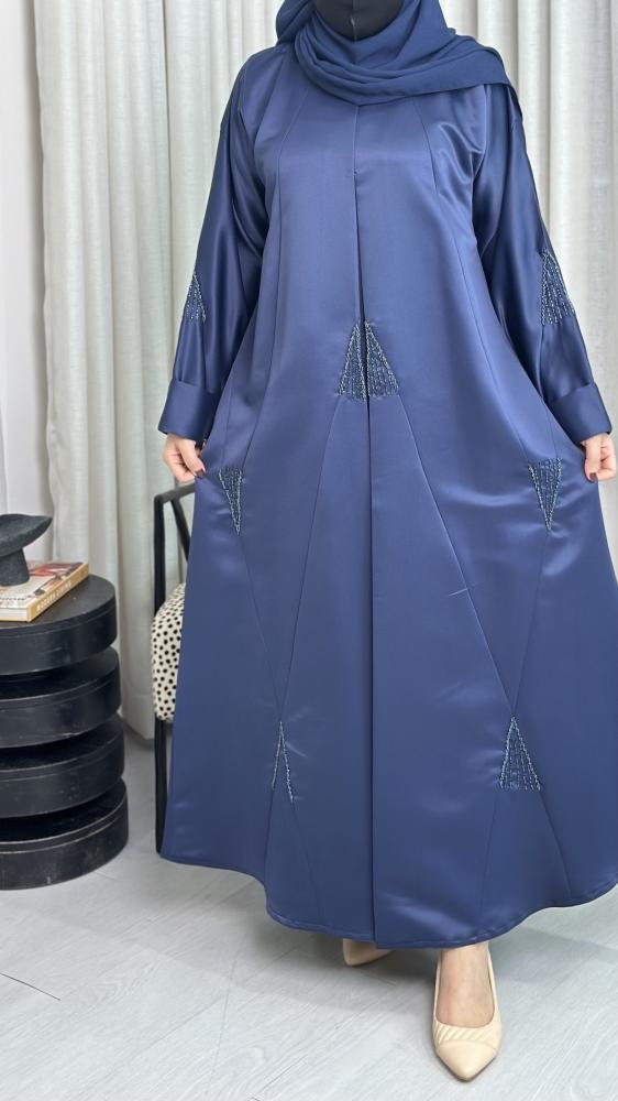 A thobe with delicate embroidery and A-line cuts
