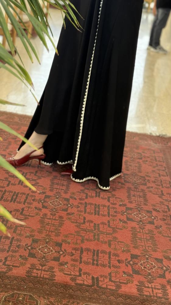كريب كوبراء قصه نص كلوش   تطيريز خفيف الكم وتحت والامام والطرحه