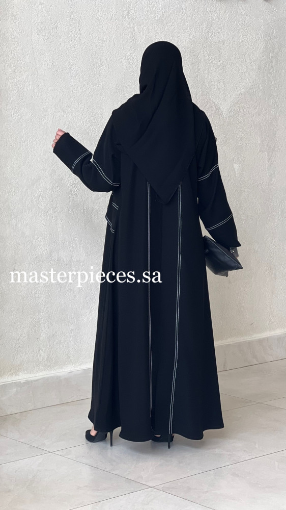 كريب اندونيسي اسود فاحم بياقه ودق ابيض انيق