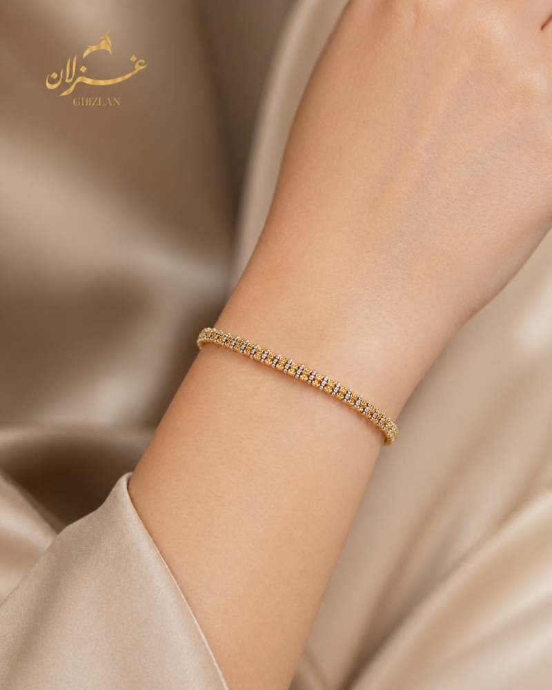 سوارة واقفة عيار 18