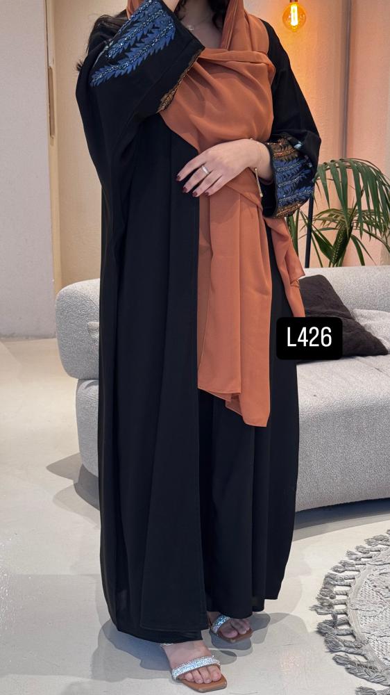Abaya crepe special, hand-drawn design and hand embroidery, plain story, Beshṭ