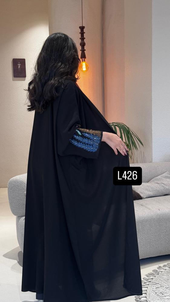 Abaya crepe special, hand-drawn design and hand embroidery, plain story, Beshṭ