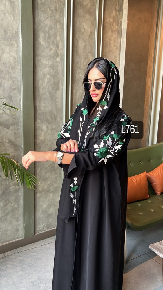 Abaya crepe Balqis hand embroidery normal story street