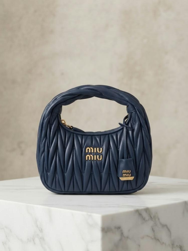 MIU MIU