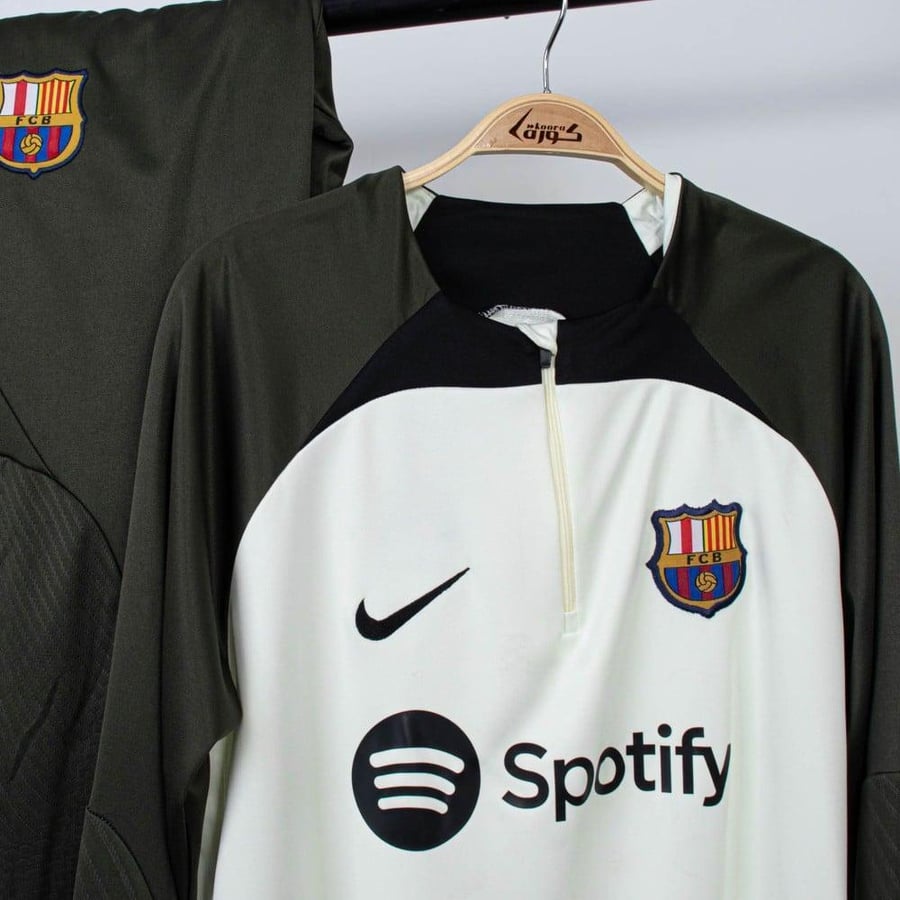 طقم برشلونه الجديد