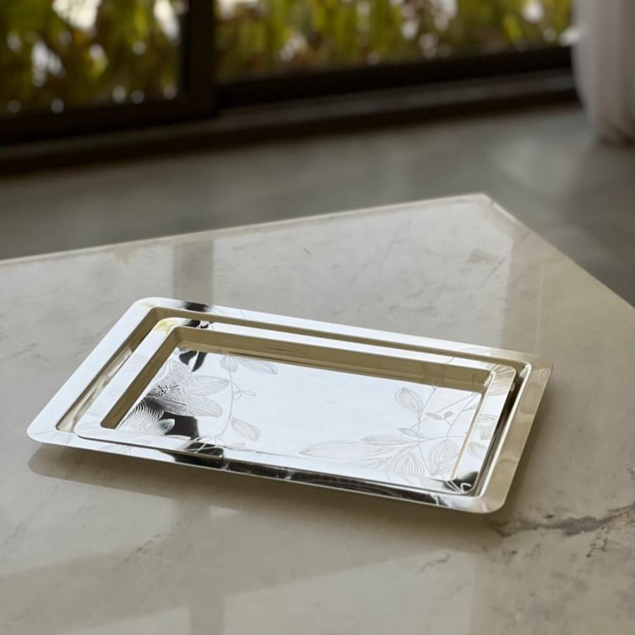 Metal serving tray