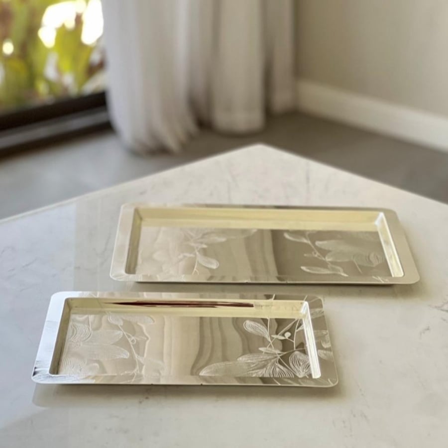 Metal serving tray