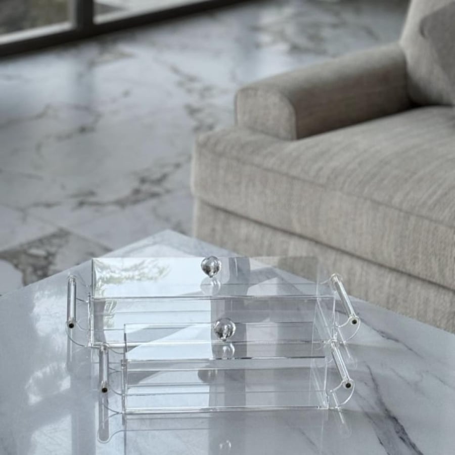 Acrylic tray with cover