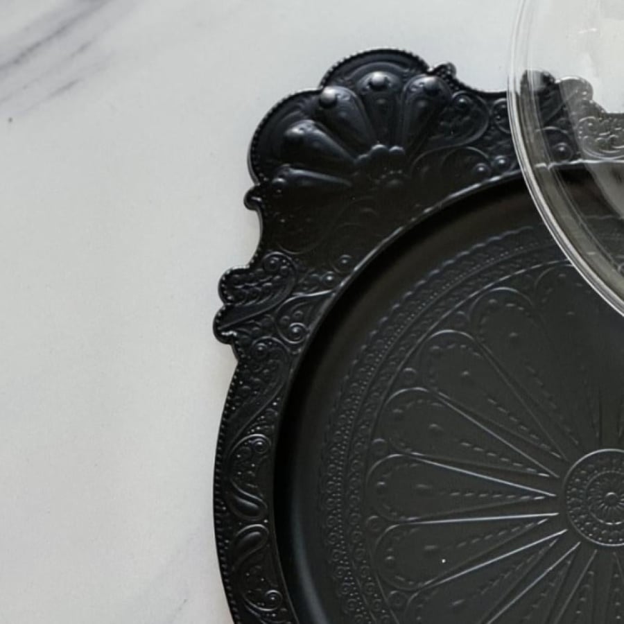 Metal tray with acrylic cover