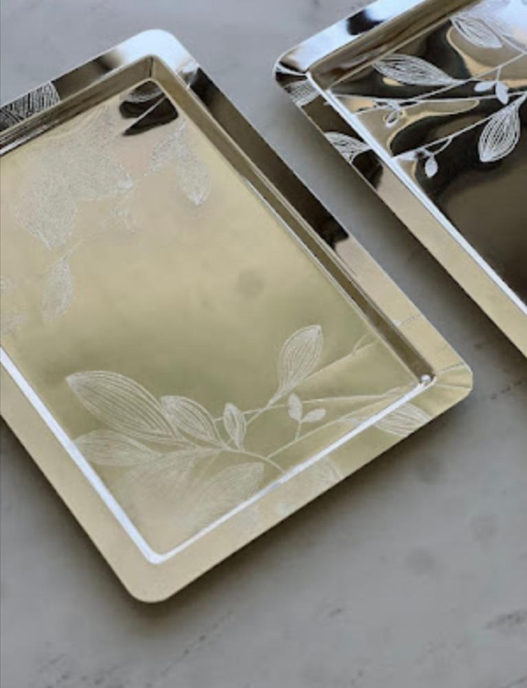 Metal serving tray