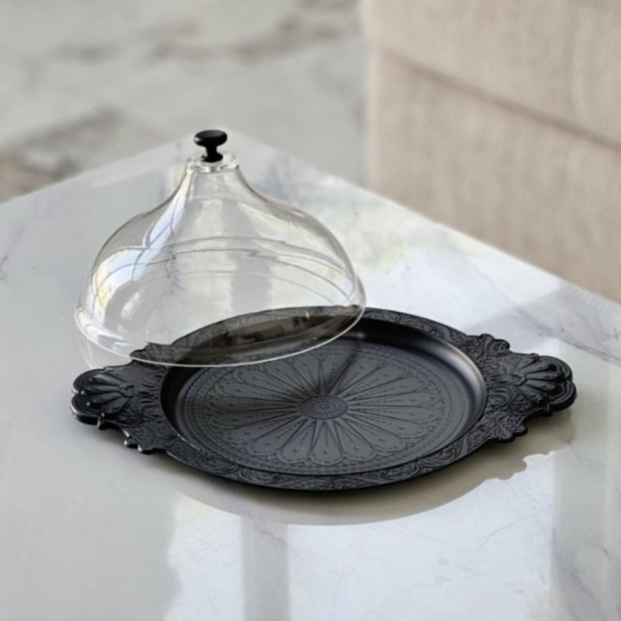 Metal tray with acrylic cover