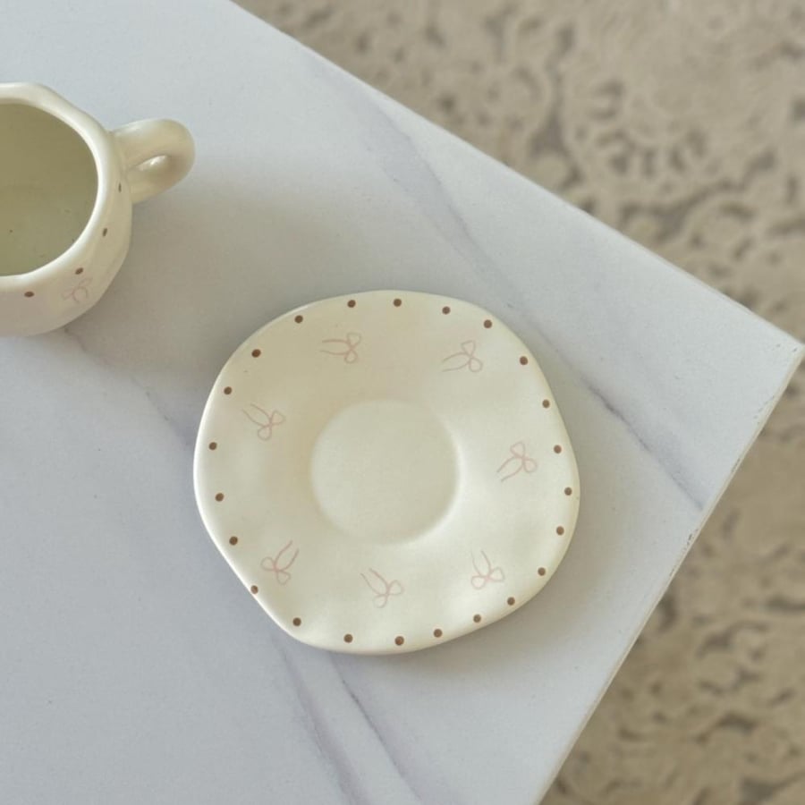 Luxurious cup