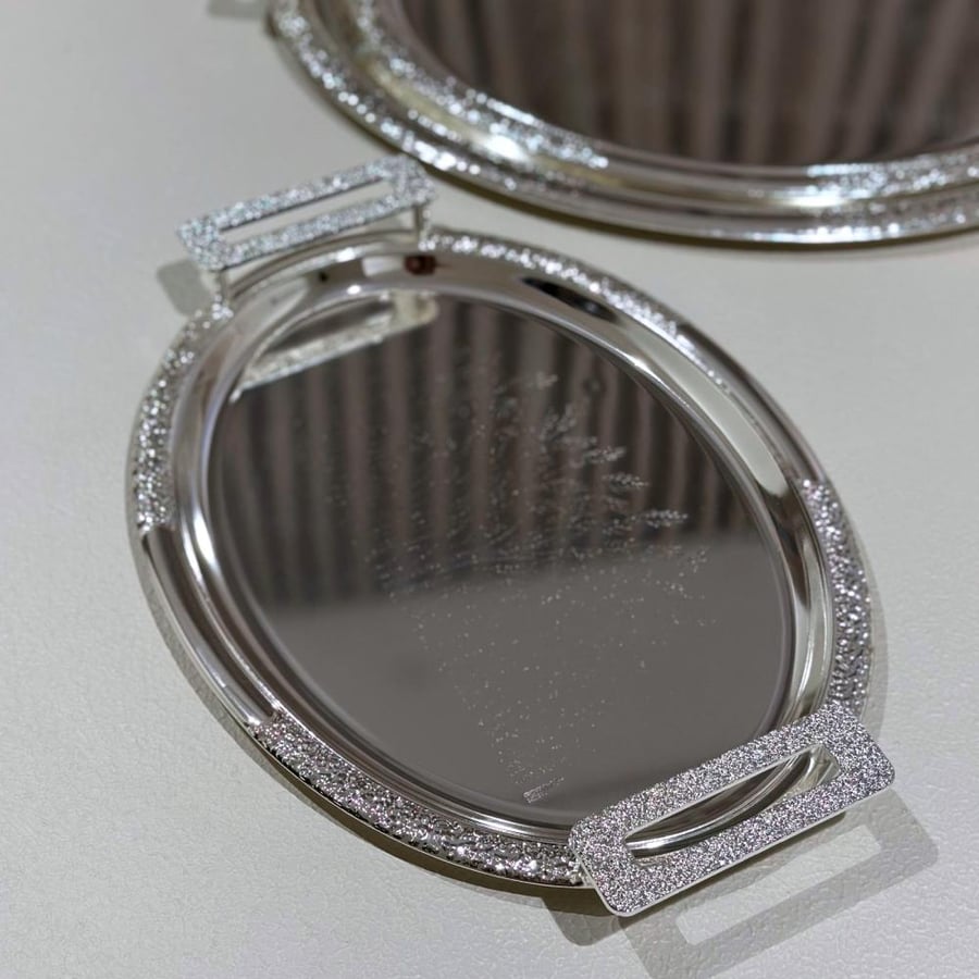 Metal serving tray