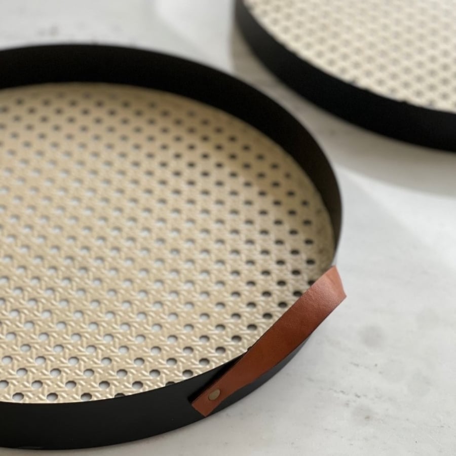 Iron tray with leather handle