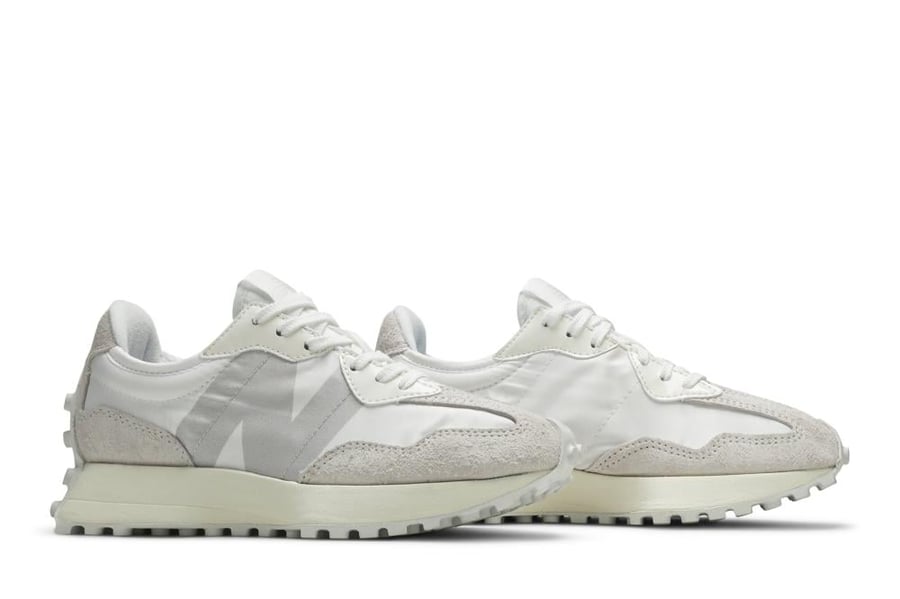 Wmns 327 'White Moonbeam'