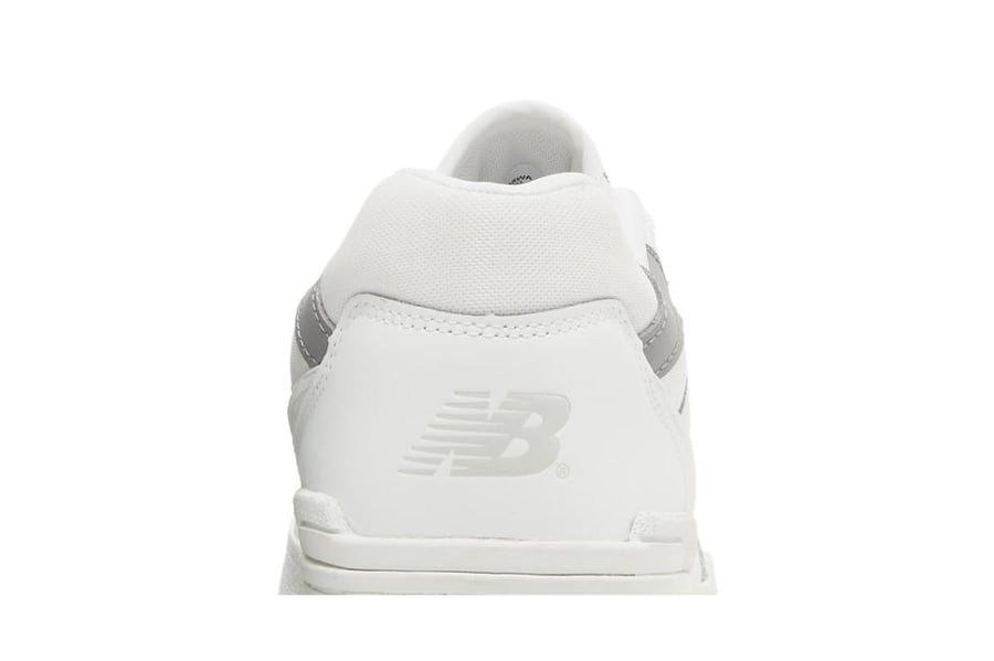 550 'White Shadow Grey'