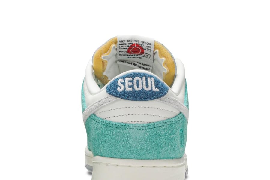 Kasina x Dunk Low 'Road Sign'