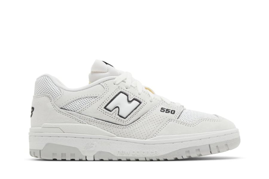 550 'Reflection White'