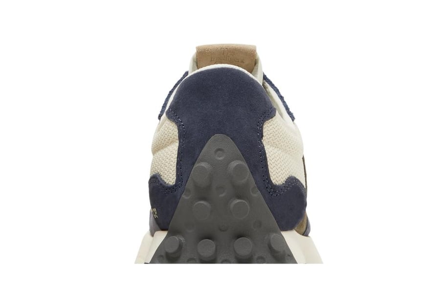327 'Beige Navy'