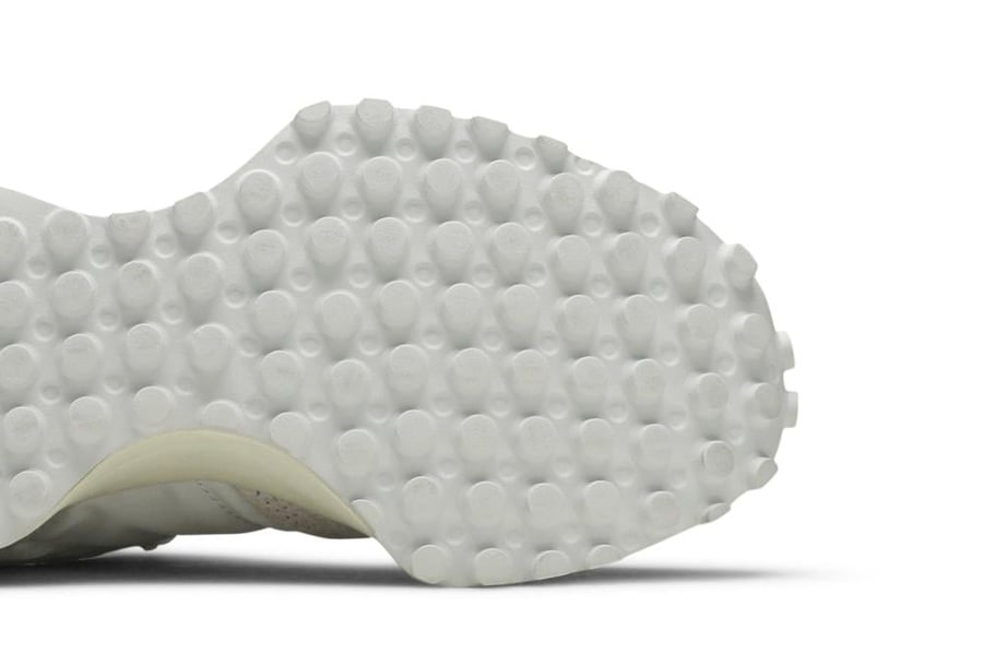 Wmns 327 'White Moonbeam'