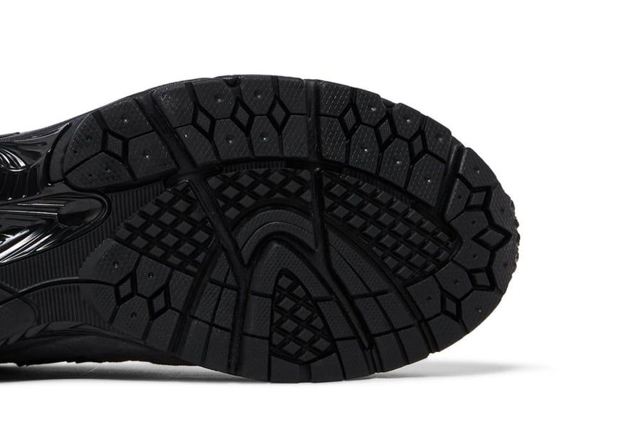 JJJJound x 2002R GORE-TEX 'Charcoal'