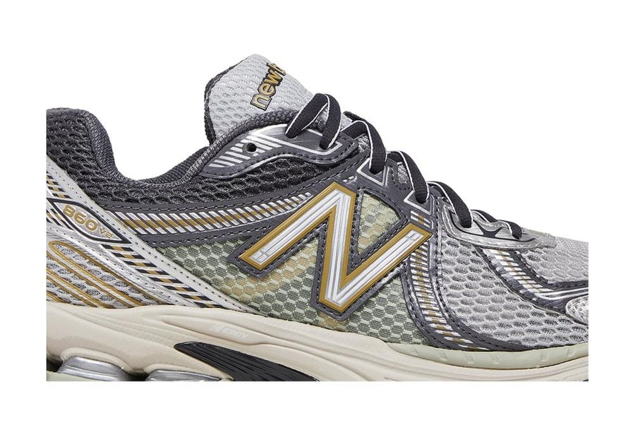 860v2 'Rain Cloud Magnet'