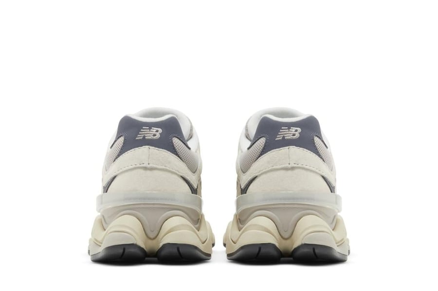 9060 'Moonrock Linen'