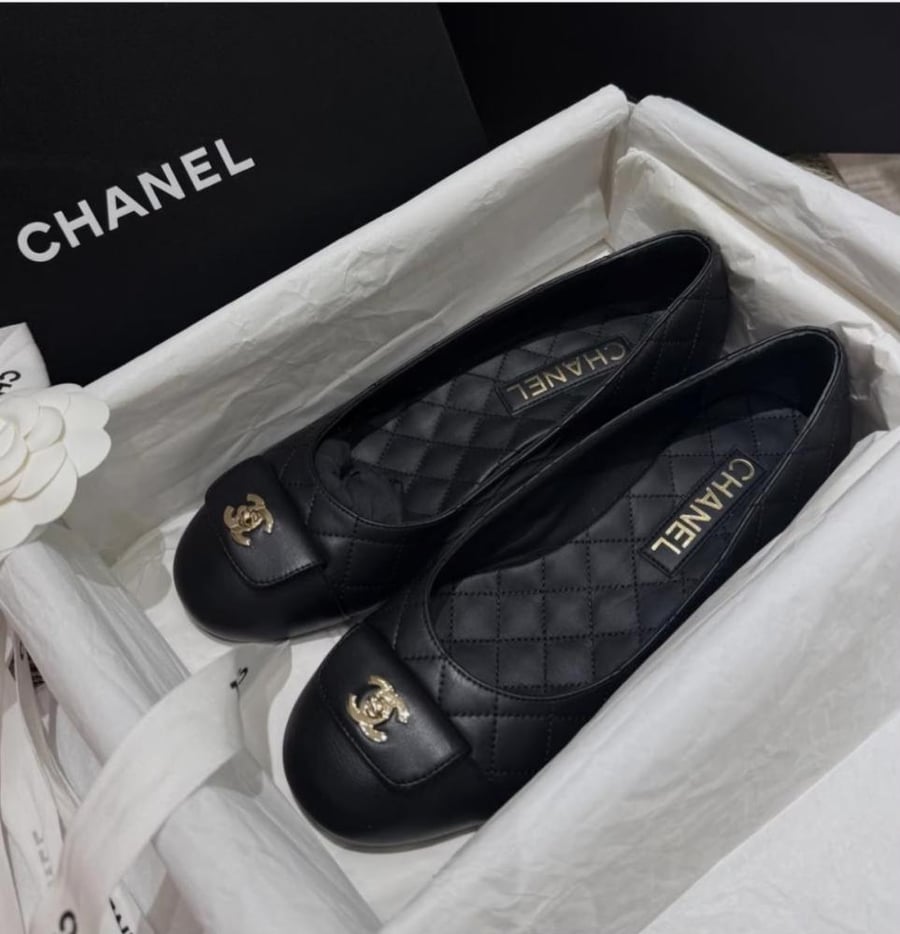 CHANEL FLAT