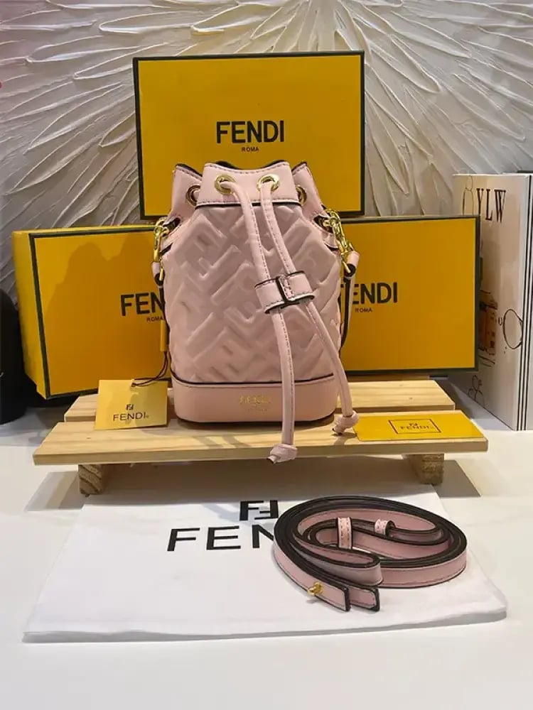 شنطة يد وكتف صغيرة FEN - بنك