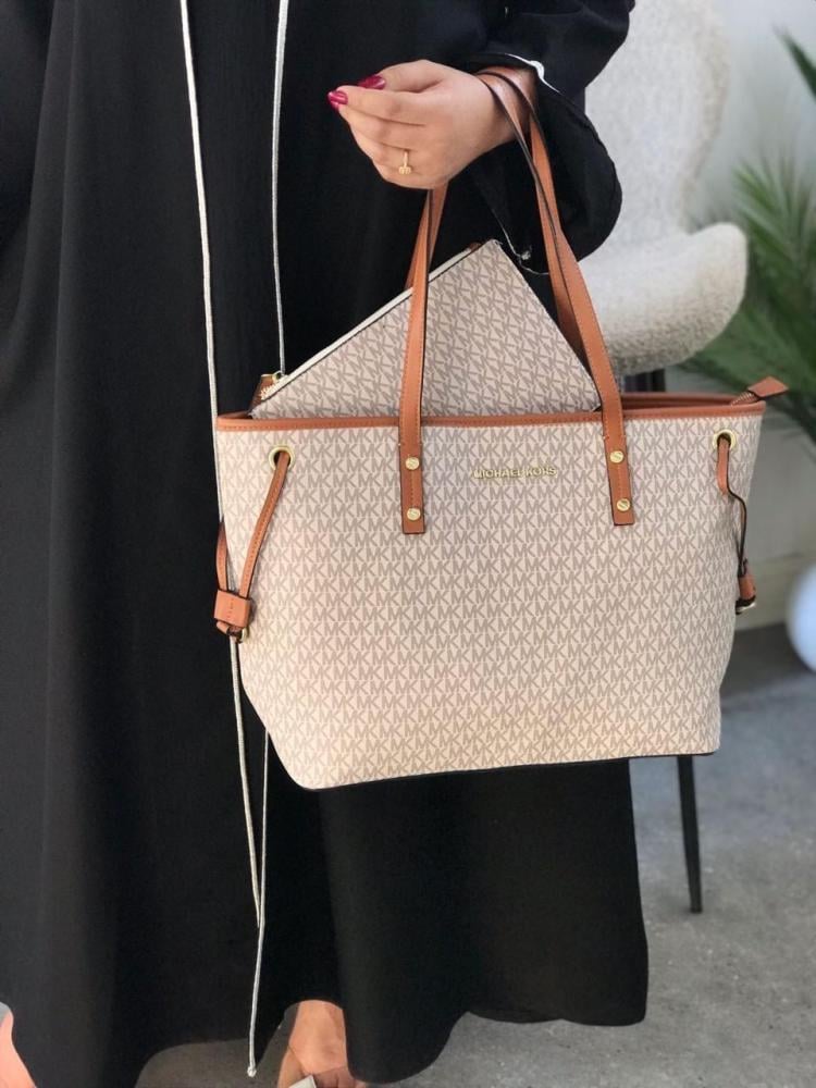 شنطة كتف كبيرة بيج جملي MK