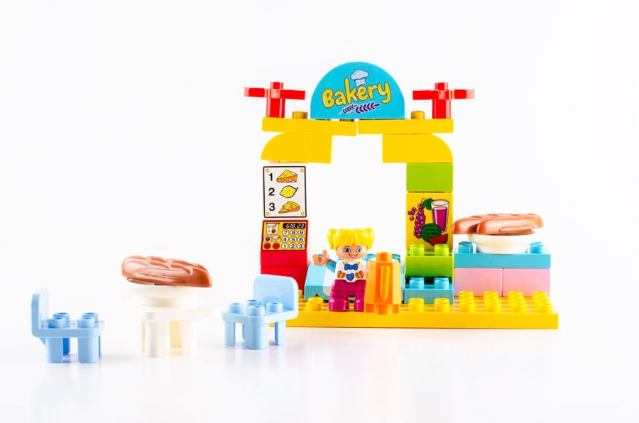 Bakery building game for kids