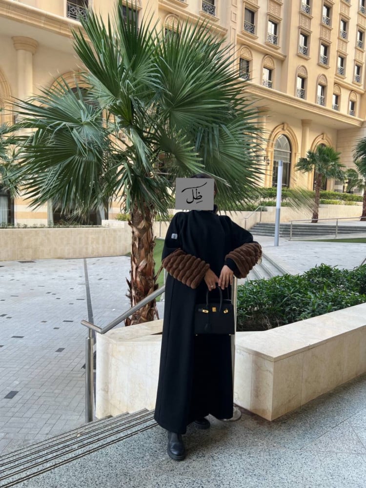 عباية E2