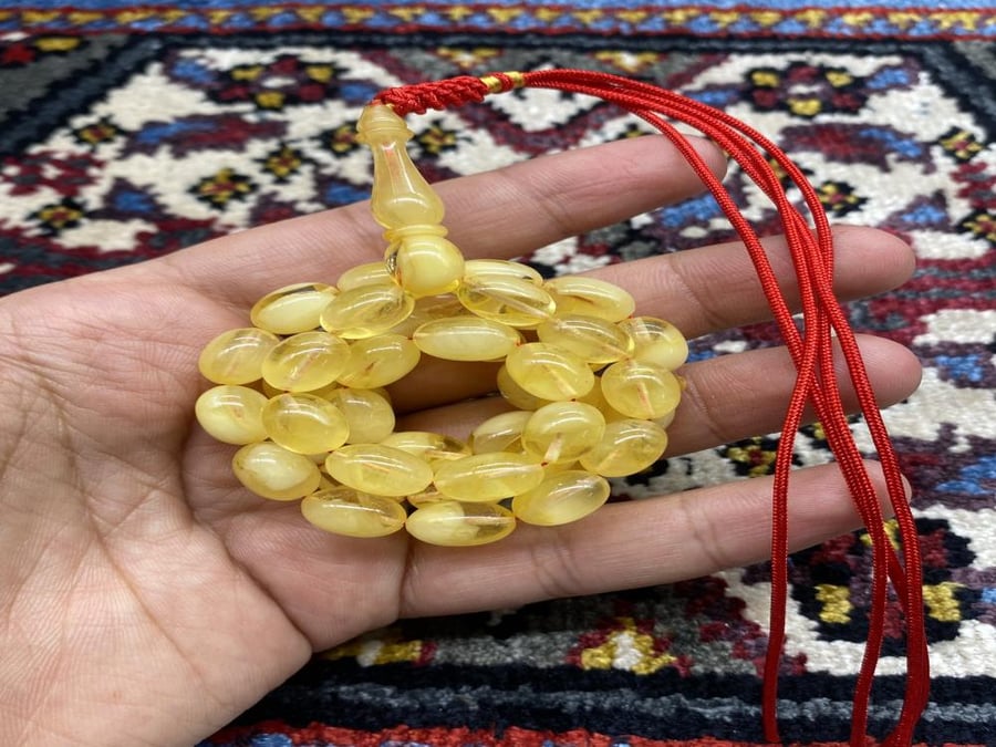كهرمان بلطيقي حر طبيعي معجن ٢٢ جرام ٤٥ خرزه ٨.٥ ملي