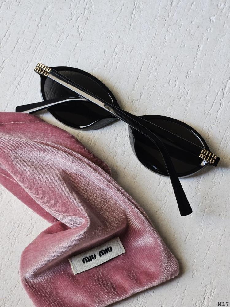 نظارات ميوميو اسود