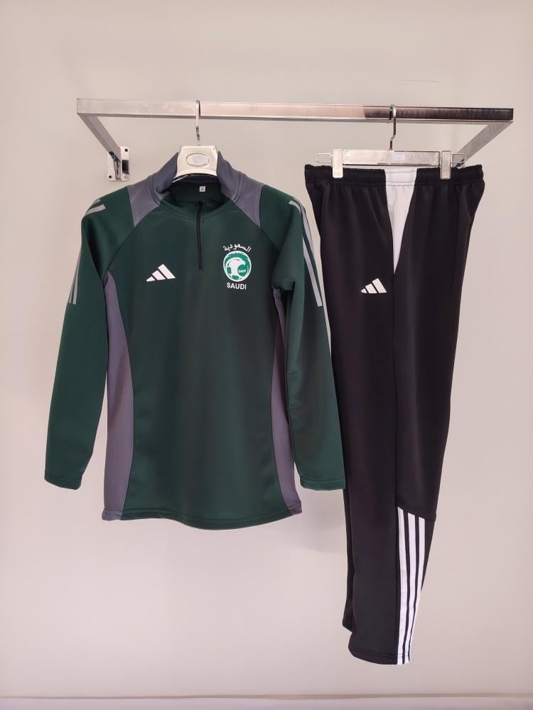 طقم المنتخب تمرين