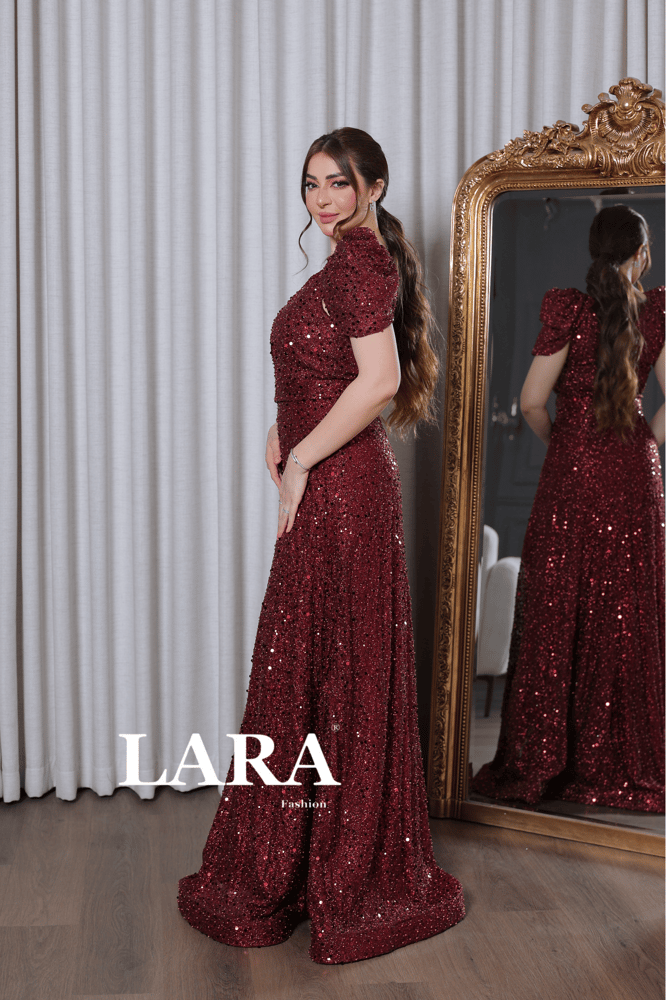فستان سهرة فخم مزين بالترتر اللامع