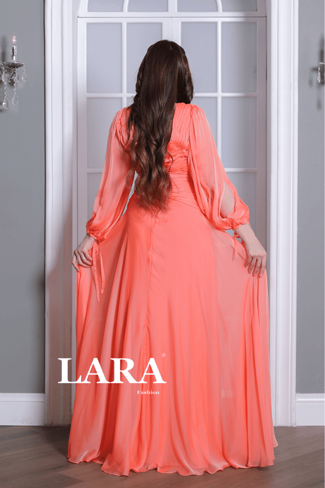 ازياء لارا LARA