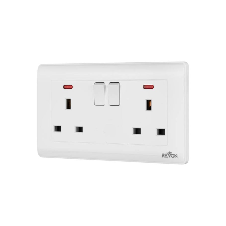 13A fuse with 7*14 switch, white classic