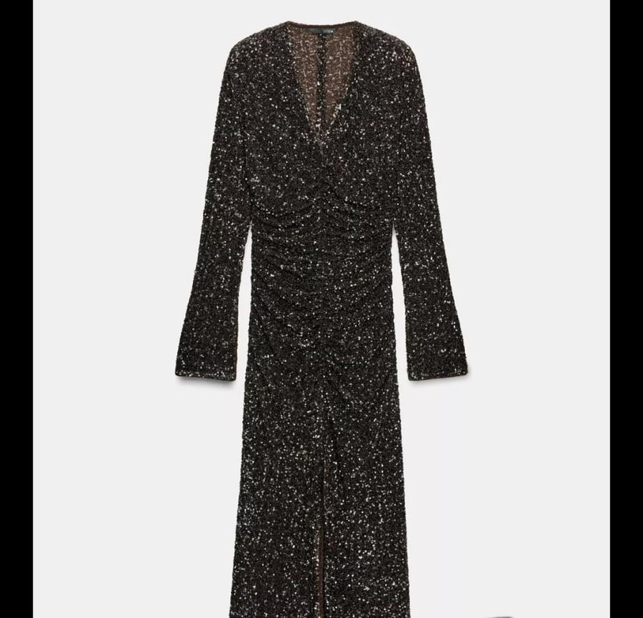 فستان من Zara