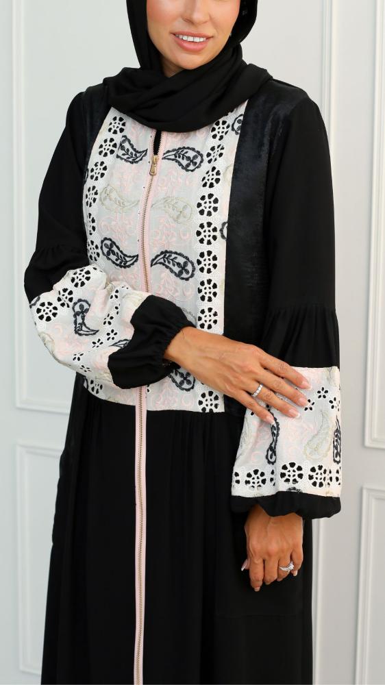 Naya Noir abaya