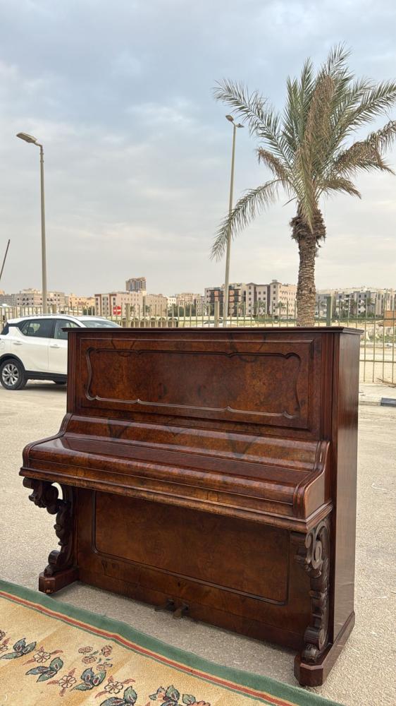 بيانو فخر الصناعه الالمانيه